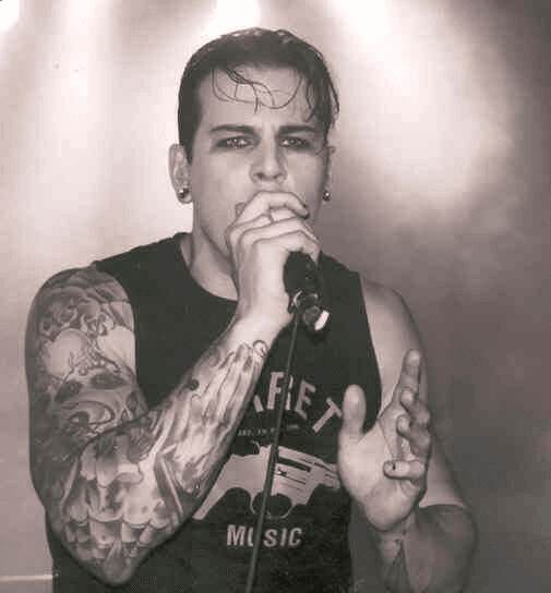 M. Shadows (Waking The Fallen Era) (Singing and Screaming)