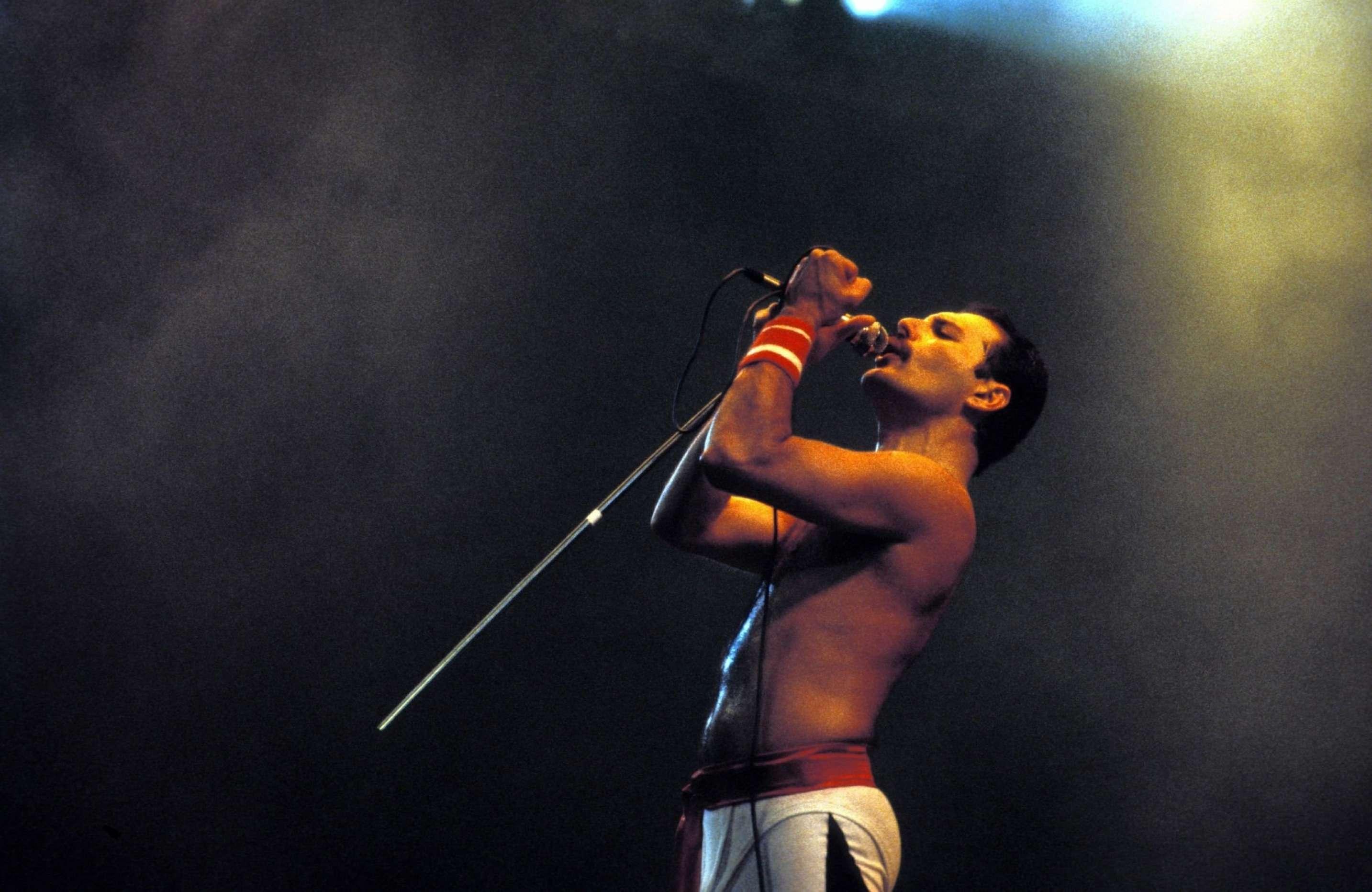 Freddie Mercury 1986-1988 era - [OUTDATED]