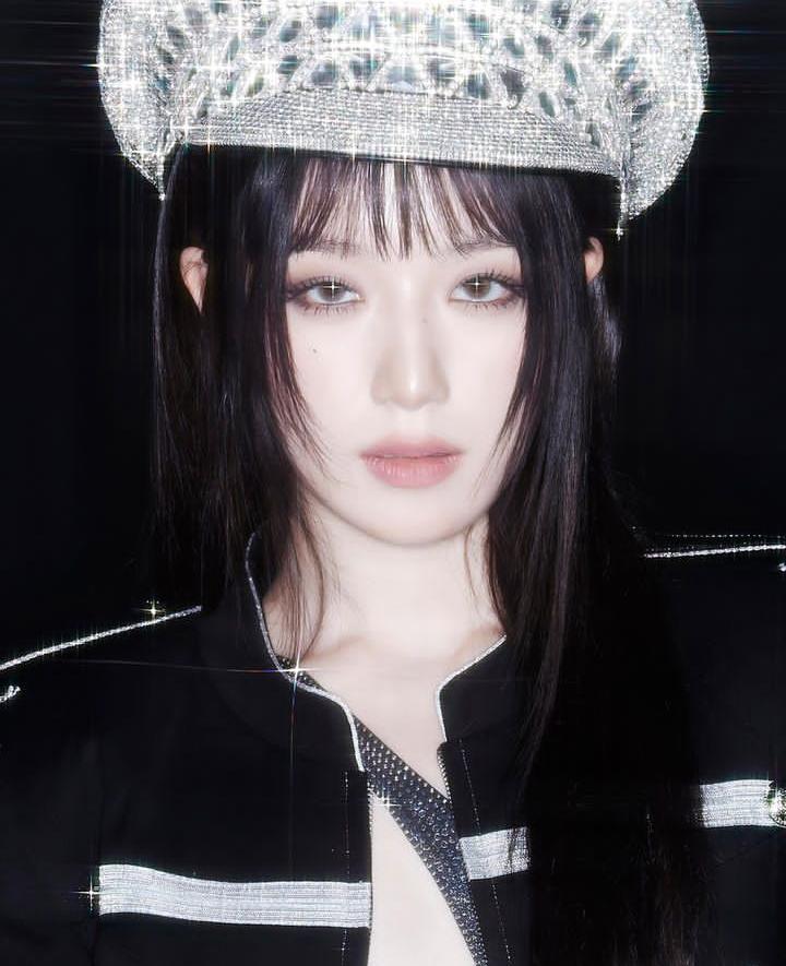 SHUHUA of (G)I-DLE