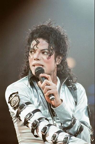 Michael Jackson live in wembley