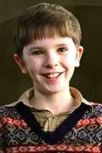 Freddie Highmore (Charlie Bucket)