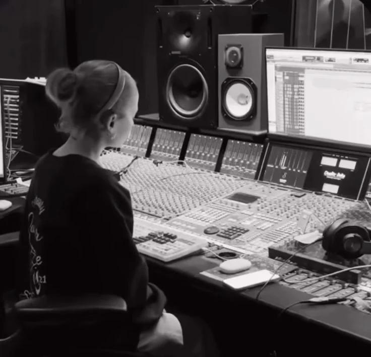 Ariana Grande (Studio Session - Pro-Tools)