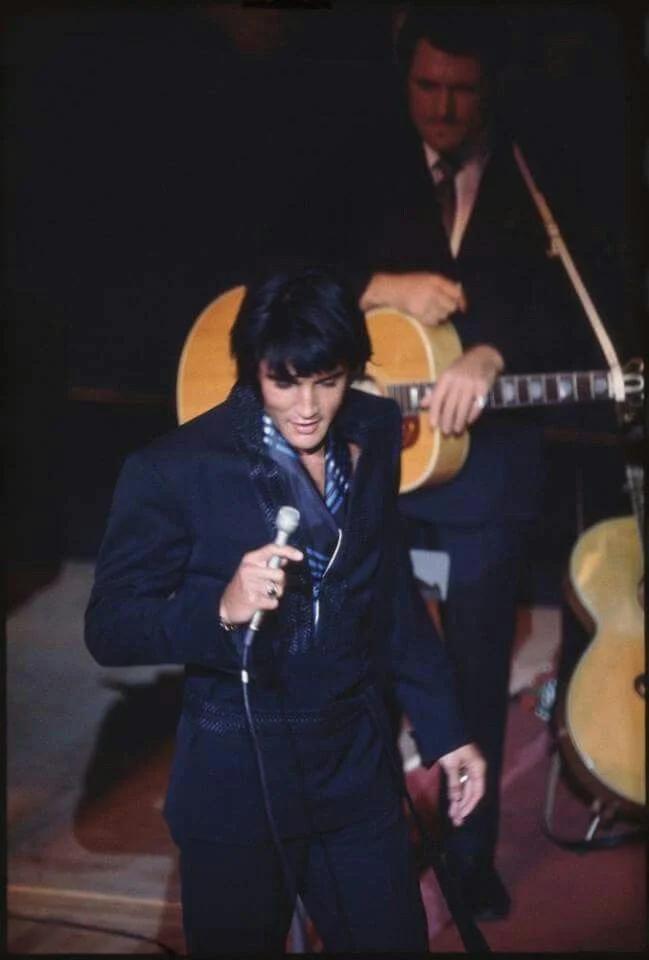 Elvis Presley (1969)