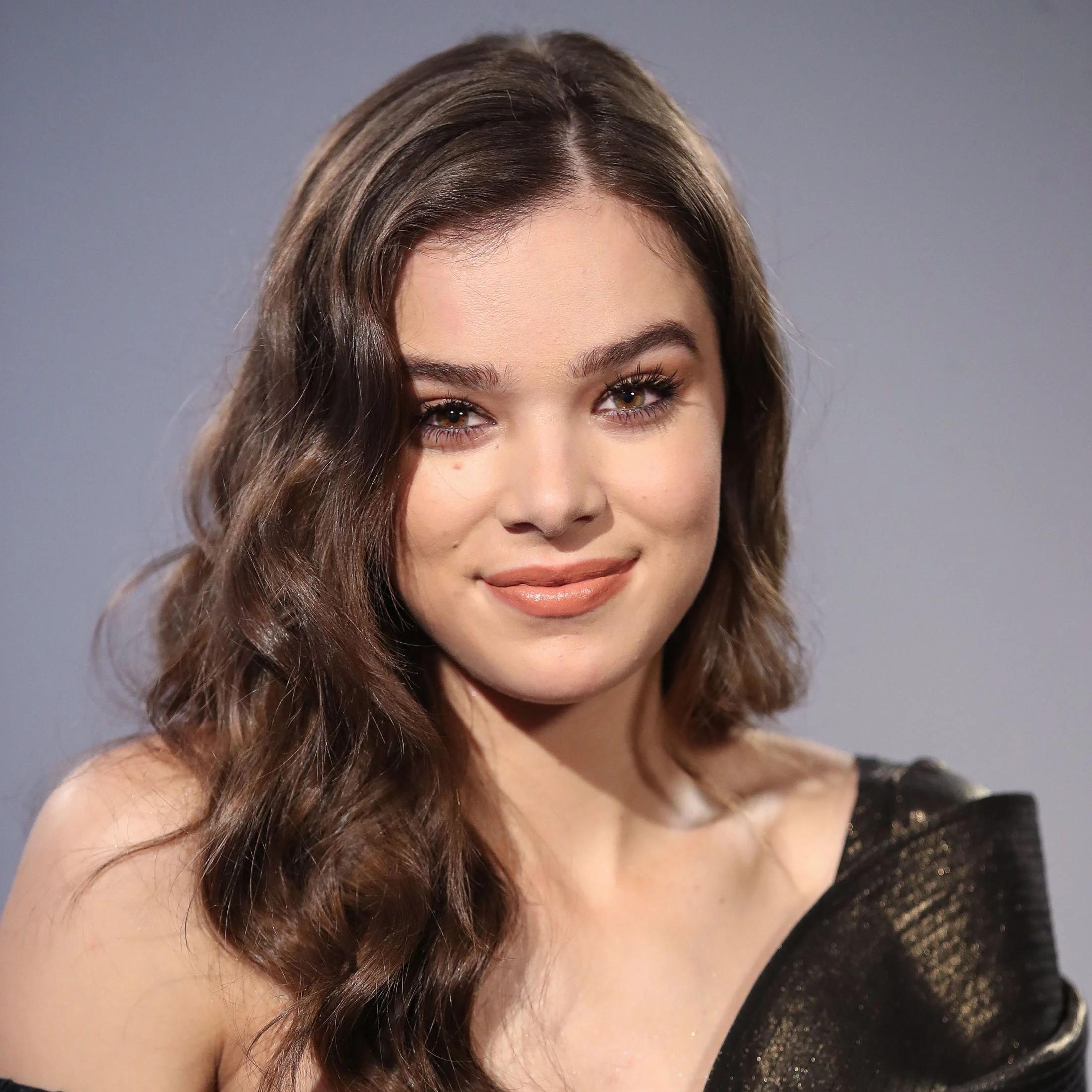 Hailee Steinfeld (Singing Voice)