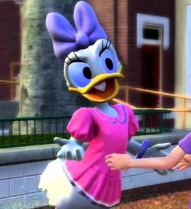 Daisy Duck (Disneyland Adventures)