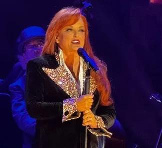 Literally Wynonna Judd's Performance Of "Crazy" By Patsy Cline For PBS