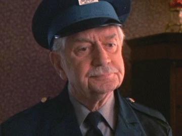 Officer Cliff (Home Alone 2 Lost in NY)