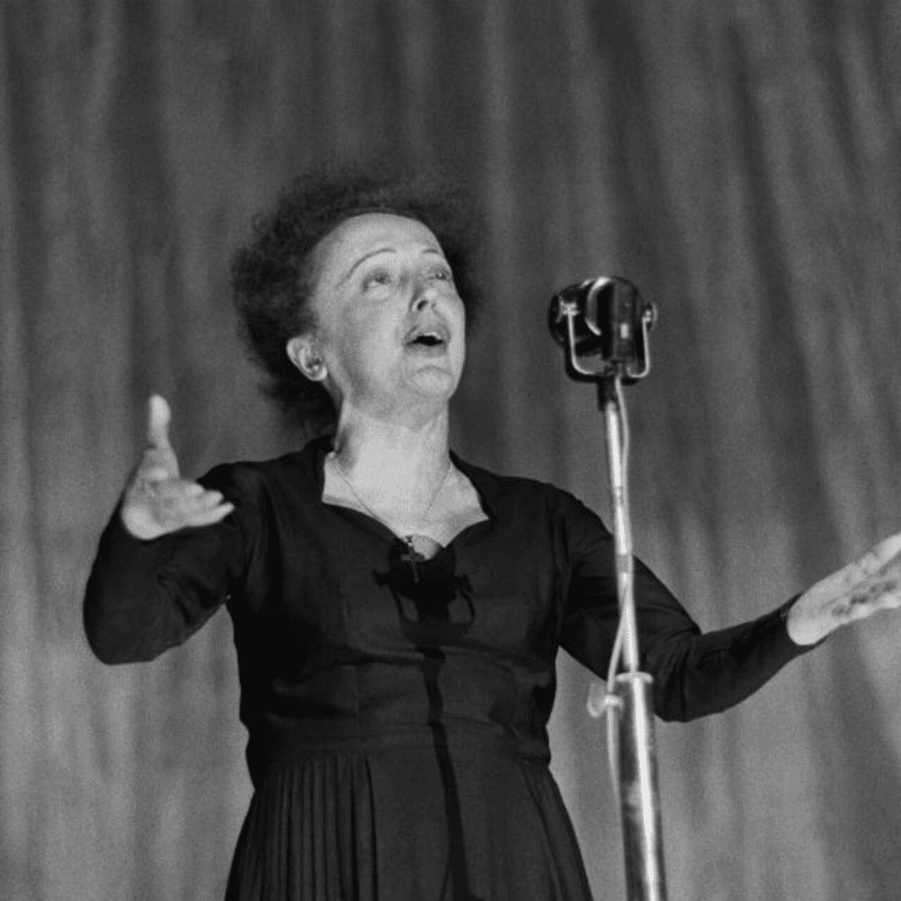 Edith Piaf French Singer